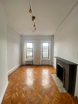 Rented by Compass | media 21