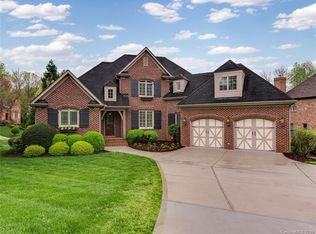 1427 Elmsford Ln, Matthews, NC 28105