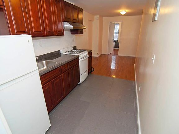 2nd image of 38 E Broadway APT 10