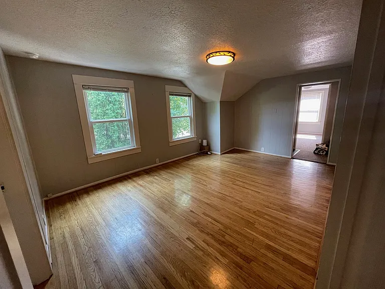 3590 SE Harrison St — Photo 3