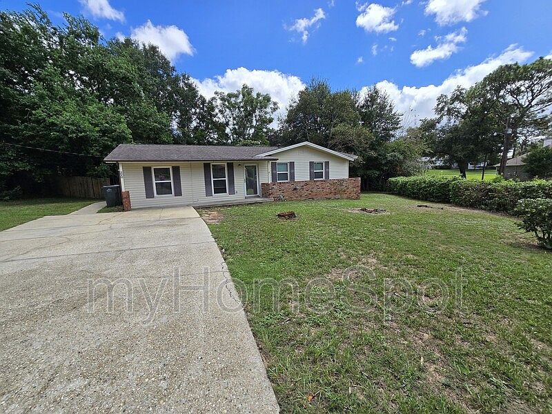 1st image of 6202 Fairview Dr