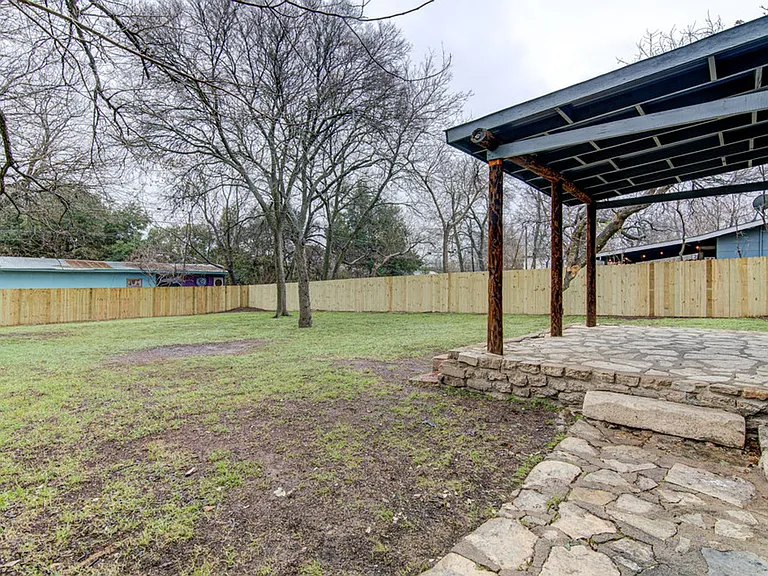 4707 Menchaca Rd — Photo 21