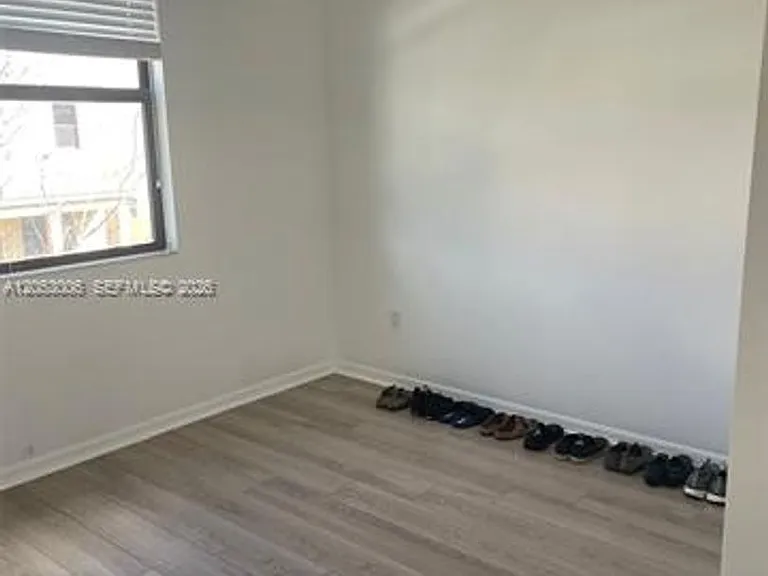 747 NE 193rd St #747 — Photo 11