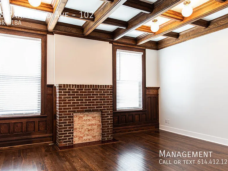 48 Parkwood Ave #102 — Photo 17