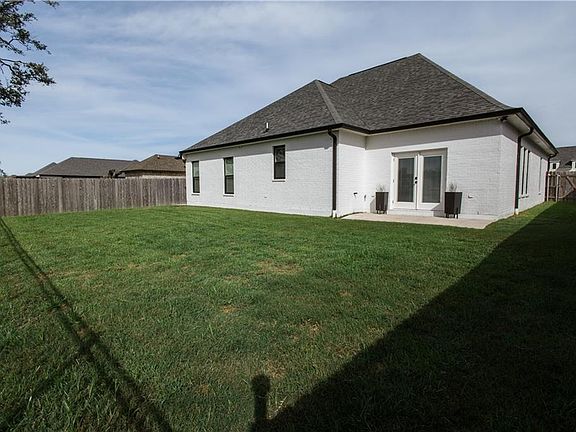 4th image of 130 Cypresswood Dr