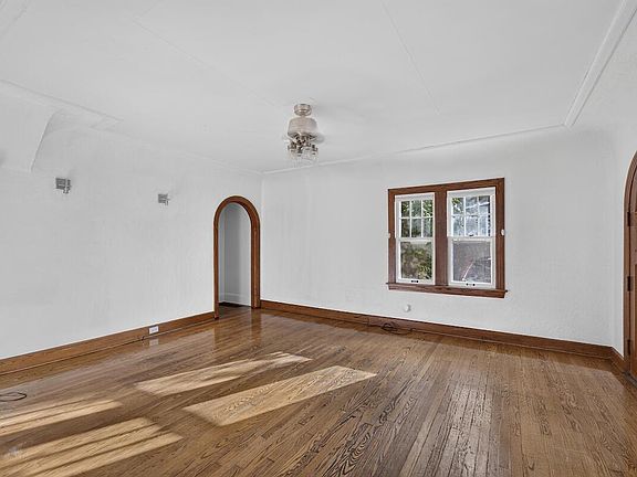 4th image of 1510 Augusta STREET