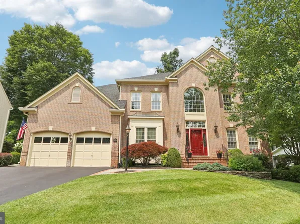 20369 Stillhouse Branch Pl, Sterling, VA 20165