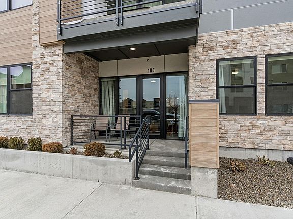 2nd image of 3928 E Haystack St #107