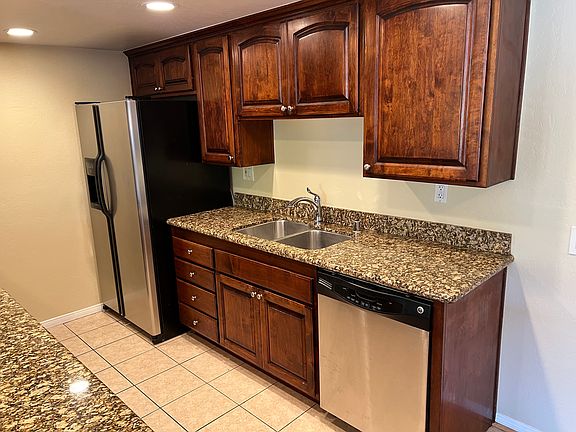 5th image of 218 Woodland Pkwy Unit 244