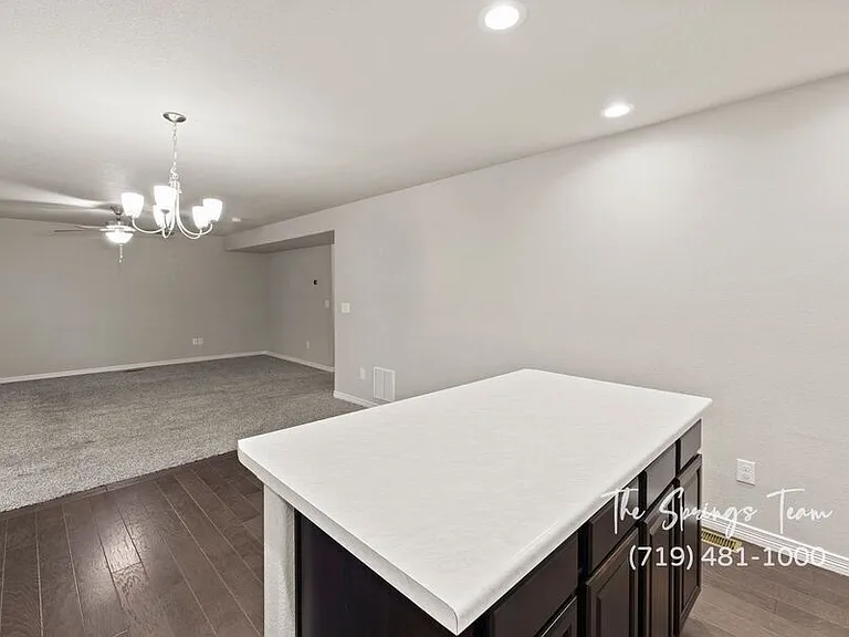 10957 Matta Dr — Photo 17