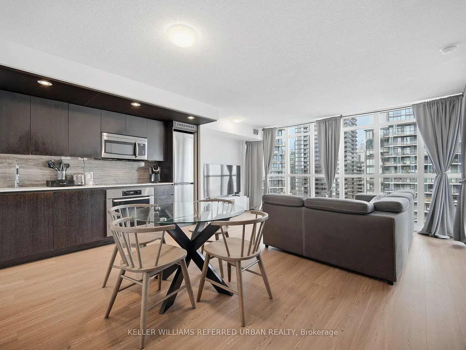 2 bed, $2,950 — Photo 2