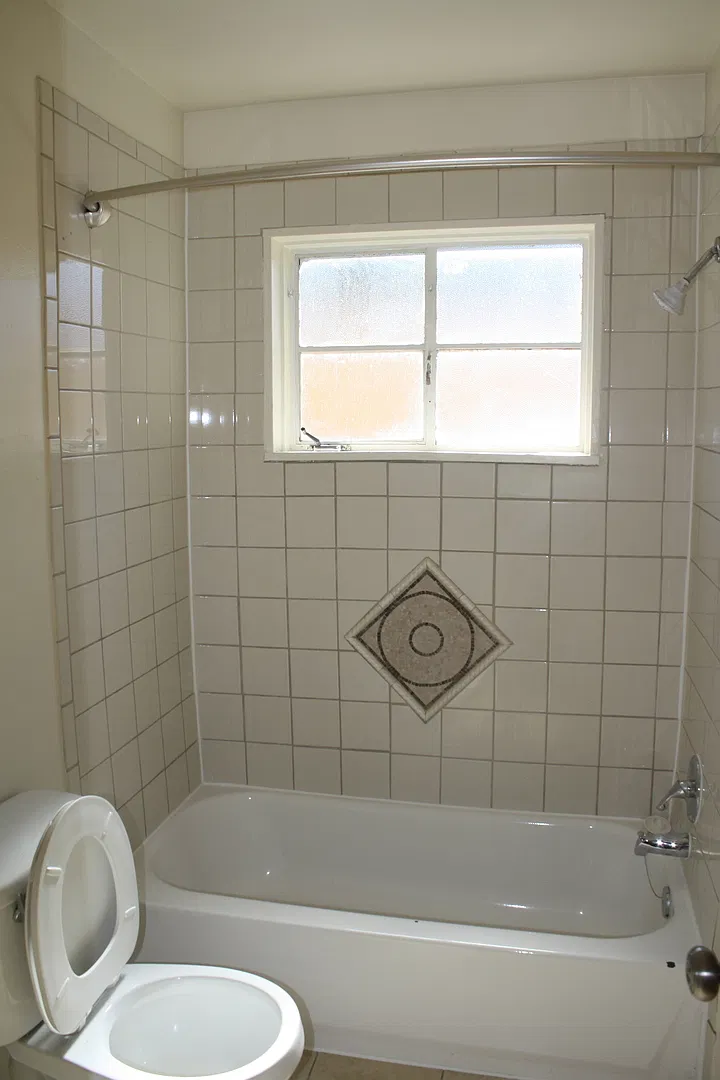 Newly Remodeled Triplex with Garage Parking! — Photo 4