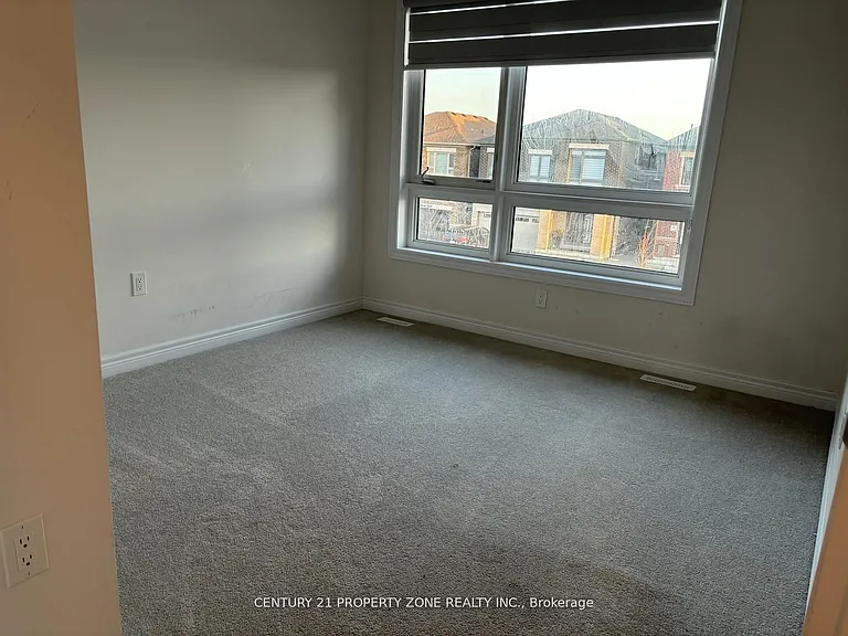 1272 Amherst Gate — Photo 8