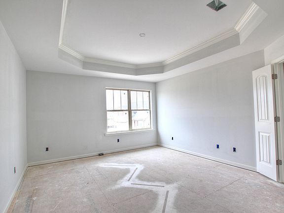 4th image of 503 Golden Eagle Ct #39