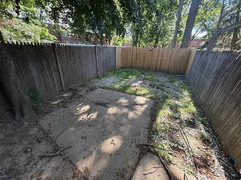 194th Ln — Photo 5