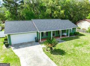 565 S Oaks Ct, Waycross, GA 31503