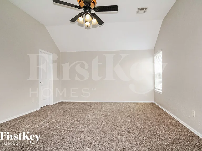 17205 Serrano Dr — Photo 7