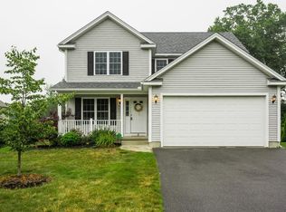 3 Willow Cir, Easthampton, MA 01027
