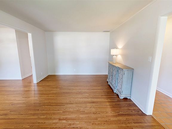5th image of 5859 S Quebec Ave