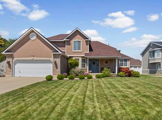 1096 S Shadowridge Dr, Kaysville, UT 84037