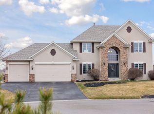 9658 Hillside Trl S, Cottage Grove, MN 55016