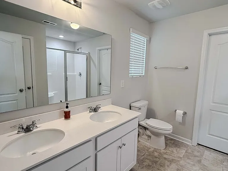 127 Arlington Dr — Photo 9