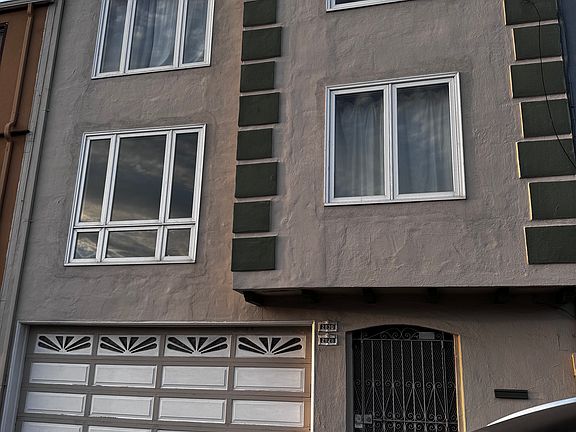 2828 judah. ....at 33rd Avenue