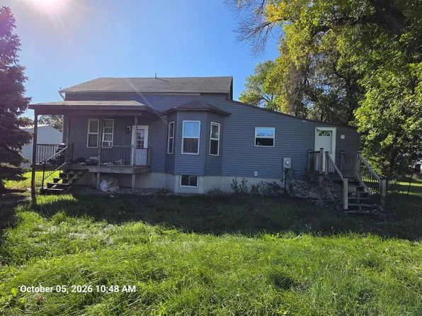 703 Railroad St, Lesterville, SD 57040