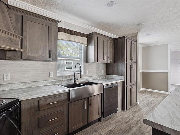 3rd image of 30625 Tamjulon Rd