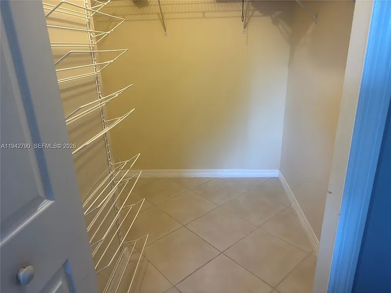 7085 Nova Dr #203 — Photo 6