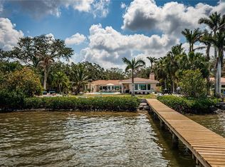 2834 Pelham Rd N, Saint Petersburg, FL 33710