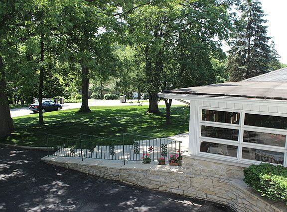 2nd image of 14520 Westwood Dr
