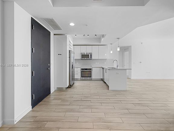 3rd image of 999 SW 1st Ave APT 2911