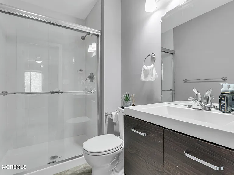 91 Arrowood Rd #B — Photo 8