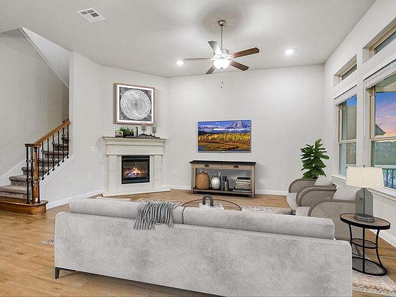 4th image of 217 Sumalt Gap Way