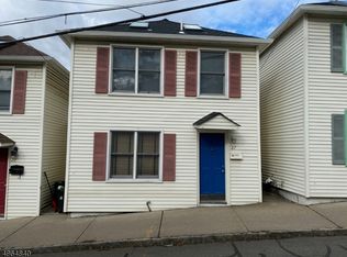 27 Clinton Pl, Morristown, NJ