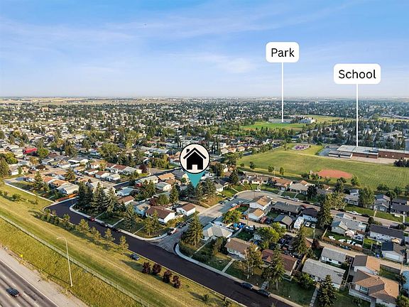 5th image of 259 Manora Cres NE