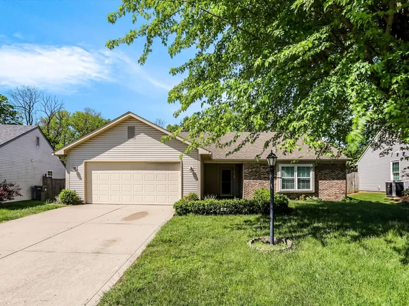 8438 Southern Springs Dr, Indianapolis, IN 46237