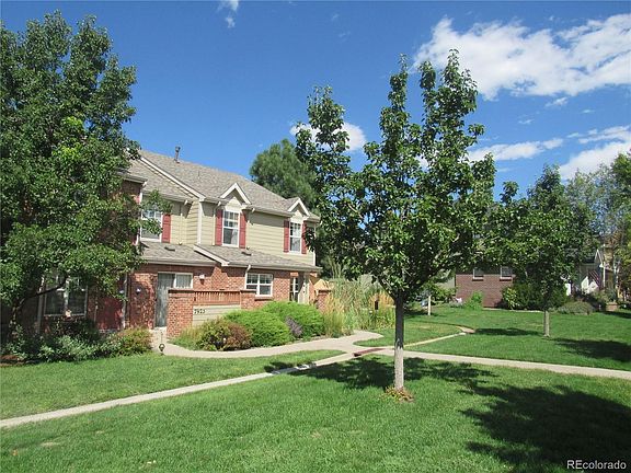 3rd image of 7933 E Maple Avenue