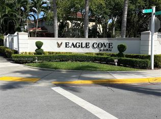 10913 NW 43rd Ln, Doral, FL 33178