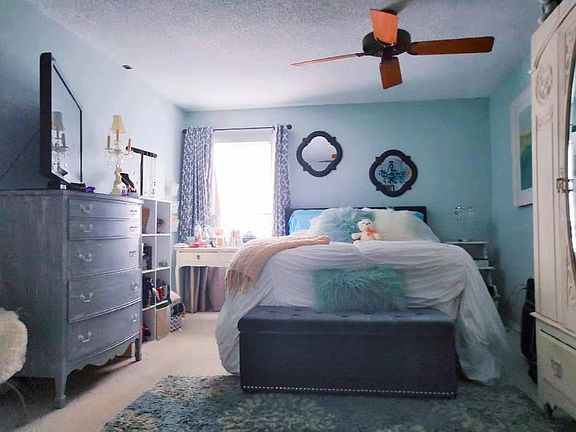 5th image of 723 115th Ave N #21