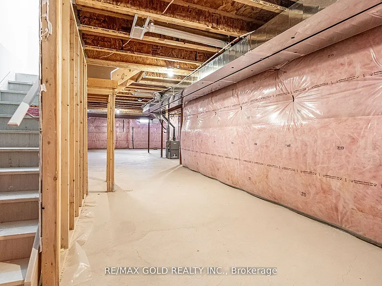 33 Gilham Way — Photo 41