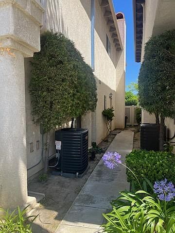 2nd image of 2196 El Dorado St