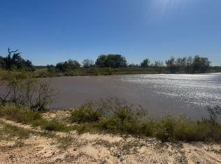 17252 Pine Tree Rd, Bryan, TX 77808