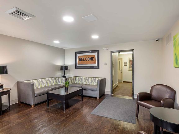 Lobby and Guest Check-in