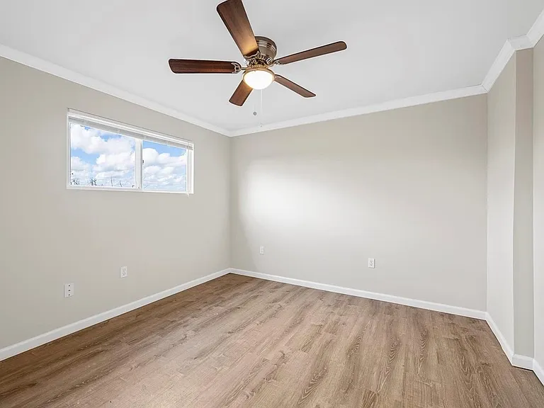 3398 High Ridge Blvd #12 — Photo 6