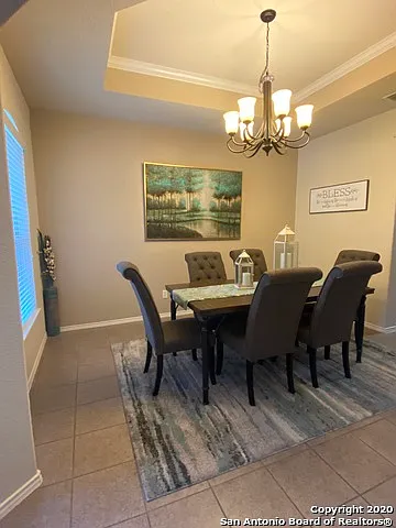 3 bed, 2.0 bath, 2223 sqft, $2,200 — Photo 4
