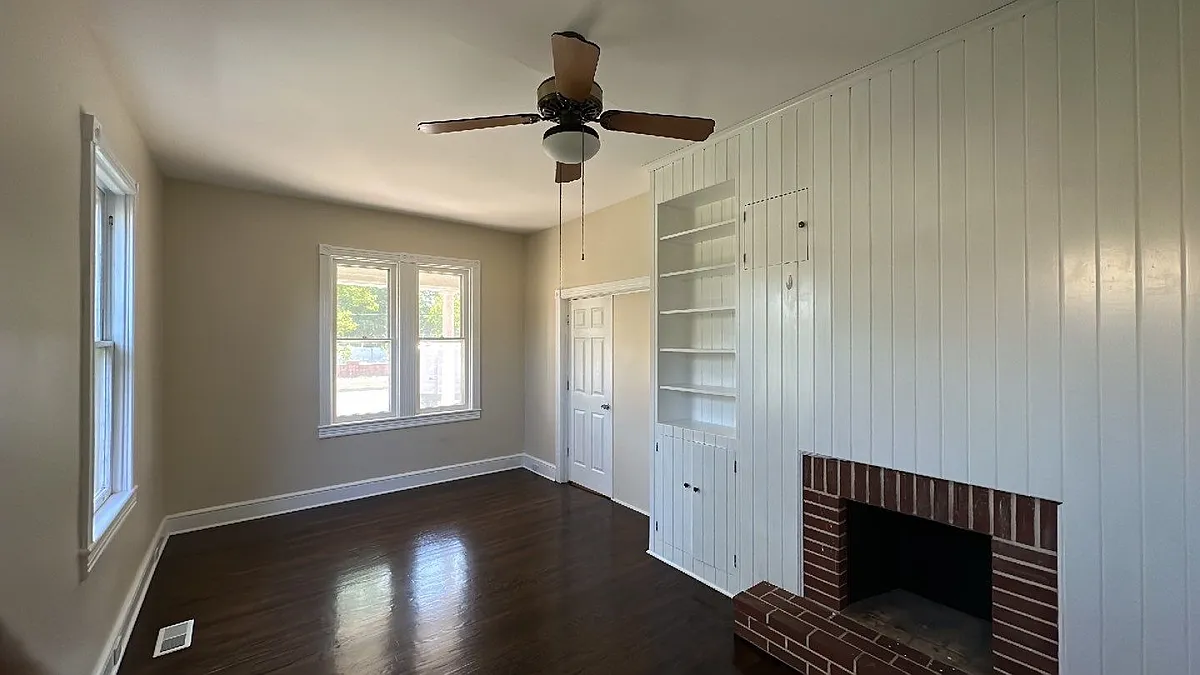 Unit Photo - 513 Atlantic Ave