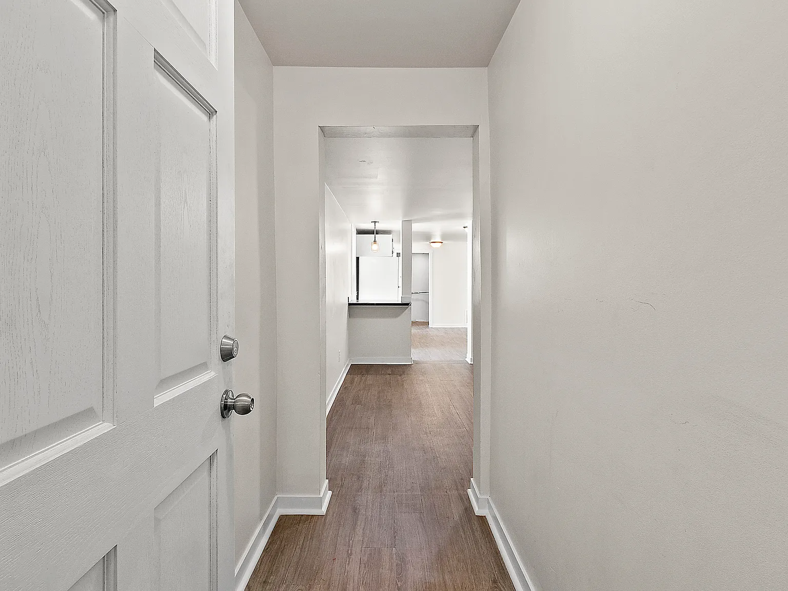 144 S Main St — Photo 3