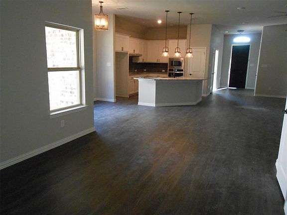 5th image of 1436 Lakeshore Blvd